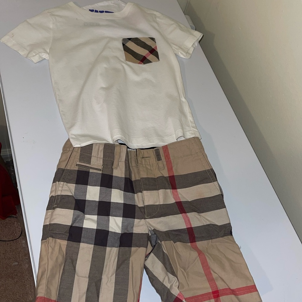 AUTHENTIC BURBERRY BOYS OUTFIT